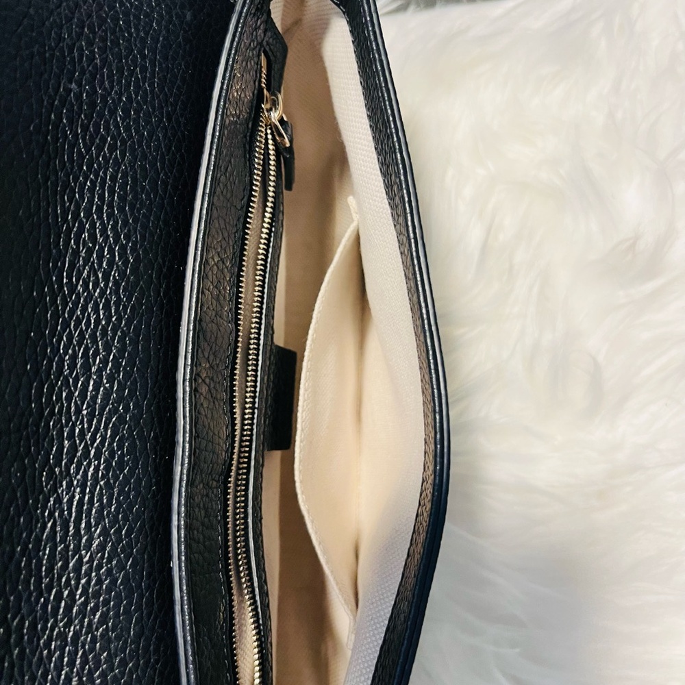 Gucci Soho Pebbled Calfskin Medium
Flap Crossbody Black - Picture 10 of 15
